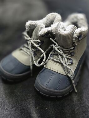 Faded Glory Kids Navy and Gray Faux-Fur Lace-Up Boots